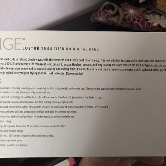 L’Ange Lustré Curling Titanium Wand | 25 MM = 1IN - Picture 5 of 6